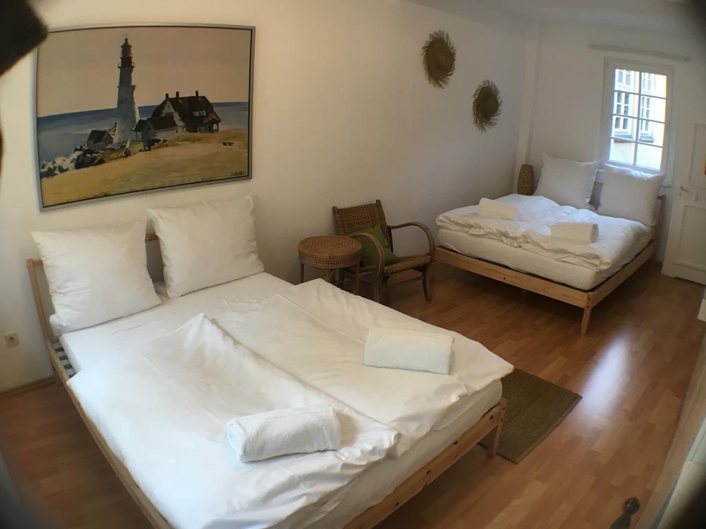 Privatzimmer In Bester Altstadtlage Τούμπινγκεν Δωμάτιο φωτογραφία